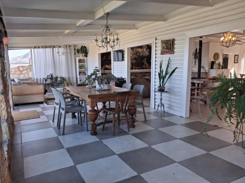To Let 5 Bedroom Property for Rent in San Michel Western Cape